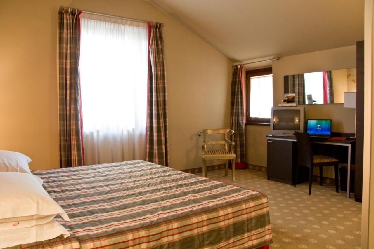 Hotel Fortyfive Chivasso Εξωτερικό φωτογραφία